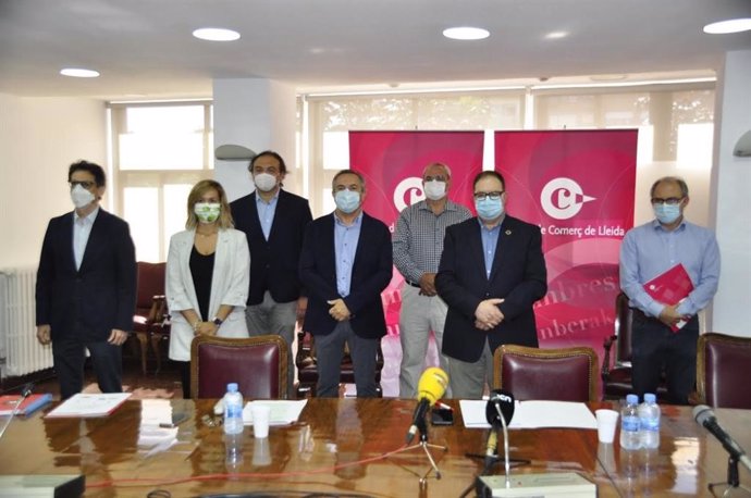Representantes de organizaciones empresariales de Lleida en la Cámara de Comercio