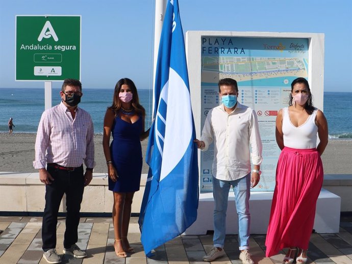 Fwd: Np Y Foto Las Playas De Torrox Ya Cuentan Con La Bandera Azul Y El Distintivo Andalucía Segura