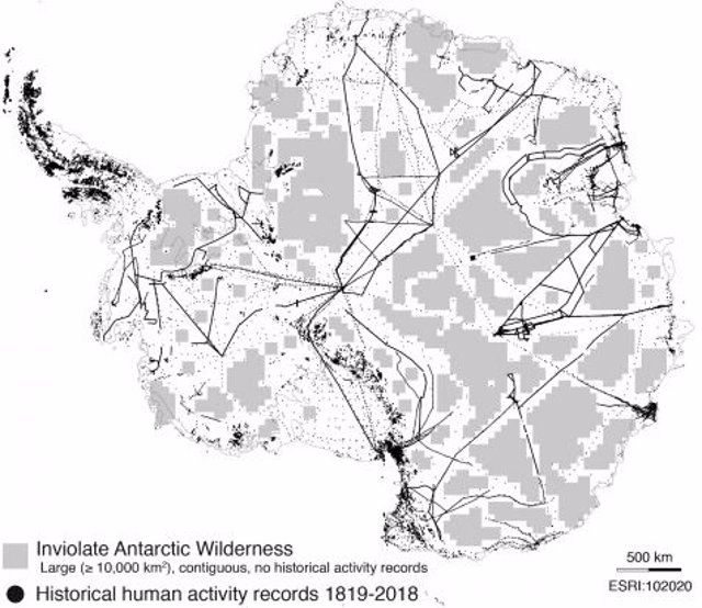 Huella de dos siglos de actividad humana en la Antártida
