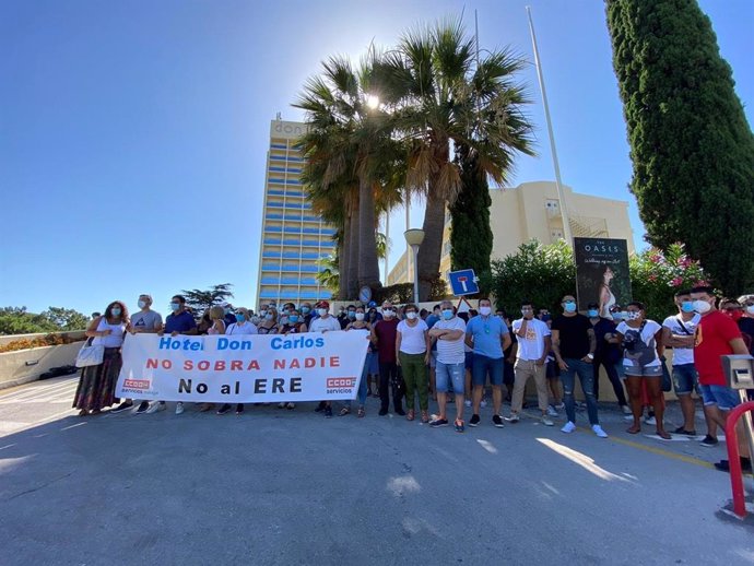 Foto de archivo de una protesta por el ERE presentado por la propiedad del Hotel Don Carlos de Marbella (Málaga)