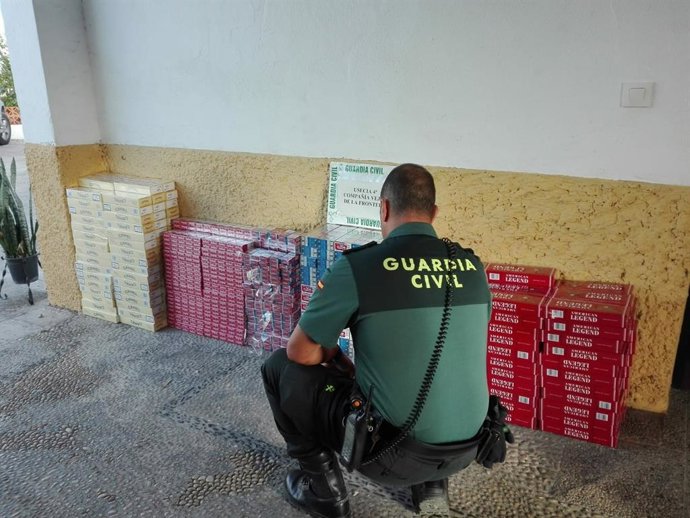 Imagen de archivo de tabaco de contrabando incautado por la Guardia Civil