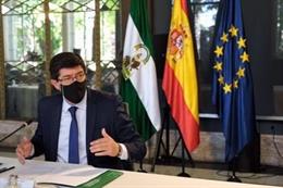El vicepresidente de la Junta de Andalucía y consejero de Turismo, Regeneración, Justicia y Administración Local, Juan Marín, durante el Foro andaluz de la Inmigración