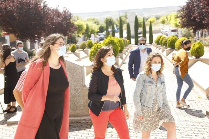 La presidenta del Gobierno de La Rioja, Concha Andreu, anuncia contrataciones de sanitarios.