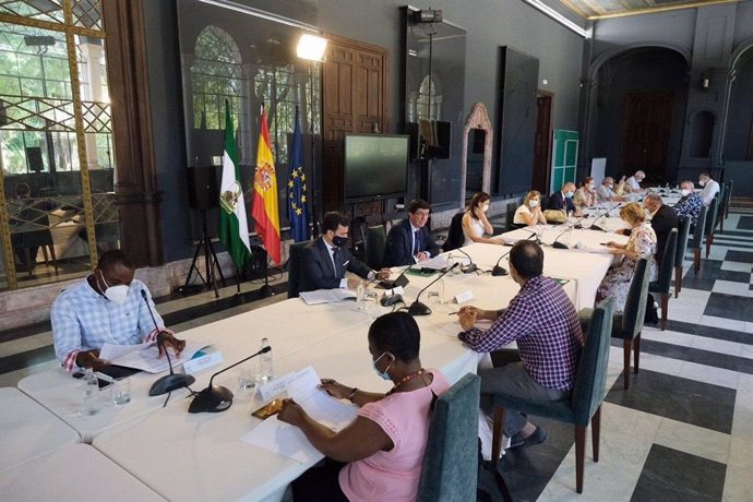 Juan Marín participa, este viernes, en el Pleno del Foro Andaluz de la Inmigración.