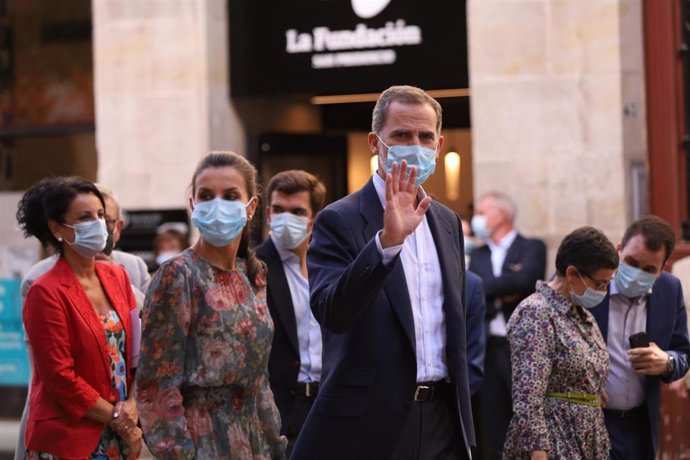 Los Reyes Don Felipe y Doña Letizia visitan la Fundación San Prudencio, en Vitoria-Gasteiz, Álava, Euskadi (España), a 17 de julio de 2020. La visita se incluye en la gira que los Reyes están realizando por el país para apoyar la actividad económica, so