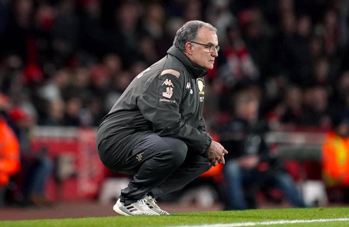 Marcelo Bielsa entrenando al Leeds United