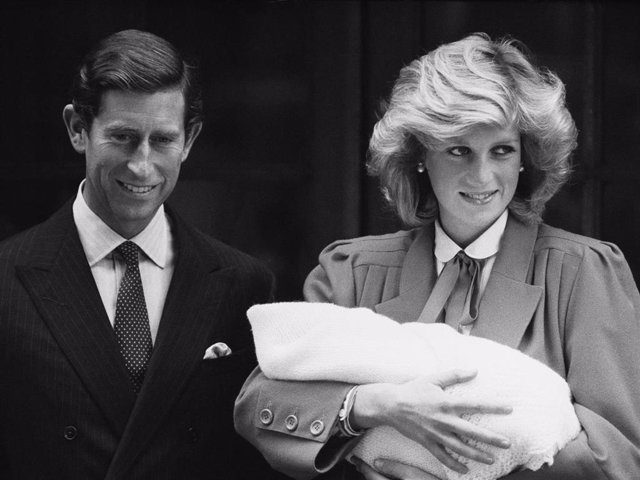 Diana Princess of Wales and Prince Charles with newborn Prince Harry, leave St Mary's Hospital in Paddington, London, UK, 16th September 1984; Diana wore an outfit designed by Jan Van Velden.