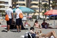 Restringen el acceso a la playa Granada de Motril por completarse el aforo
