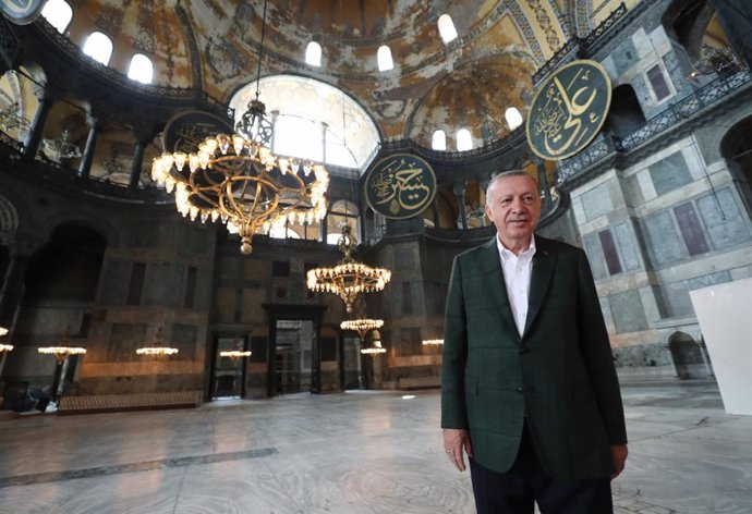 Turquía.- Erdogan visita la antigua Basílica de Santa Sofía de Estambul, ahora r