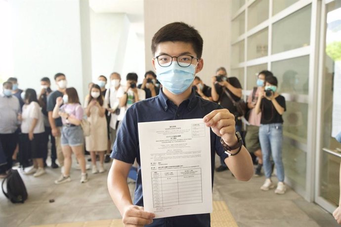 China.- El activista pro democracia Joshua Wong anuncia su candidatura al Parlam