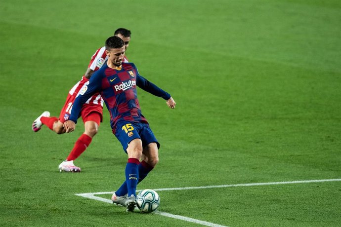 Clément Lenglet en una acción del partido entre el FC Barcelona y el Atlético de Madrid de LaLiga Santander 2019-2020