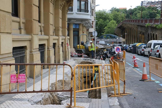 Trabajos en la calle Iztueta de San Sebastián