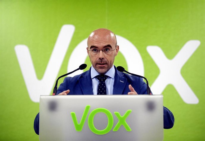 El miembro del Comité Ejecutivo Nacional de Vox y portavoz del Comité de Acción Política, Jorge Buxadé, en rueda de prensa
