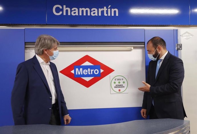 La Comunidad entrega el sello Garantía Madrid a Metro por las buenas prácticas de frente al COVID-19