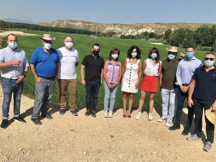 Visita de la consejera a los arrozales