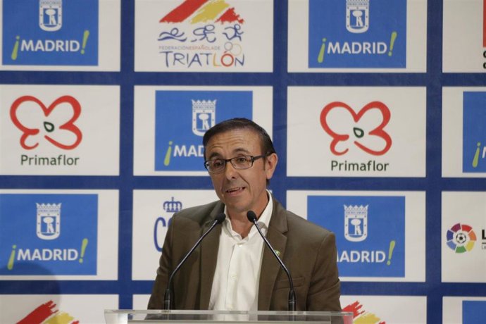 El presidente de la Federación Española de Triatlón (FETRI), José Hidalgo