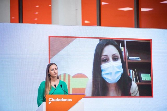 La portavoz de la Ejecutiva de Ciudadanos, Melisa Rodríguez, en una rueda de prensa telemática en la sede del partido en Madrid con la participación de la portavoz de Cs en el Parlament de Cataluña, Lorena Roldán.
