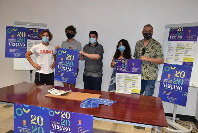 El concejal de Festejos y Juventud, Daniel Tito, presenta los conciertos de verano.