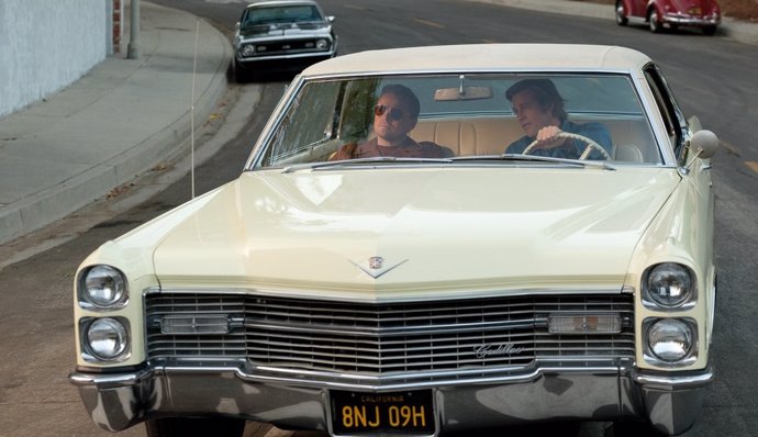 Brad Pitt y Leonardo DiCaprio en Érase una vez en Hollywood