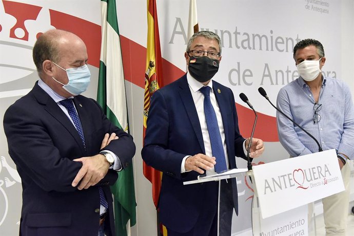 El presidente de la Diputación y el alcalde de Antequera
