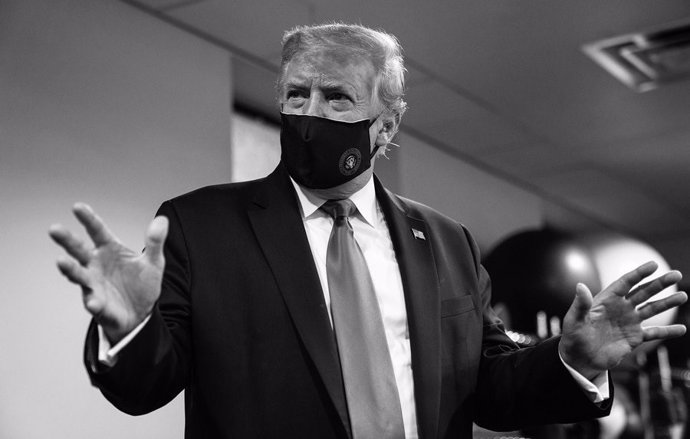 El presidente de Estados Unidos, Donald Trump, con una mascarilla