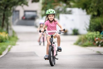 Niños con bicicleta en bici, partir de qué edad?