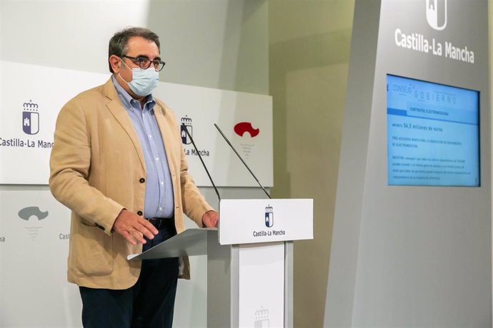 El consejero de Sanidad, Jesús Fernández, en rueda de prensa de Consejo de Gobierno de C-LM.
