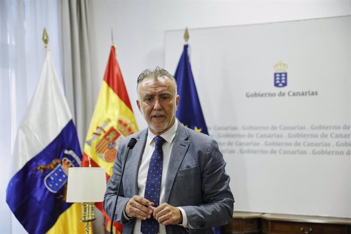 El presidente de Canarias, Ángel Víctor Torres, durante una rueda de prensa