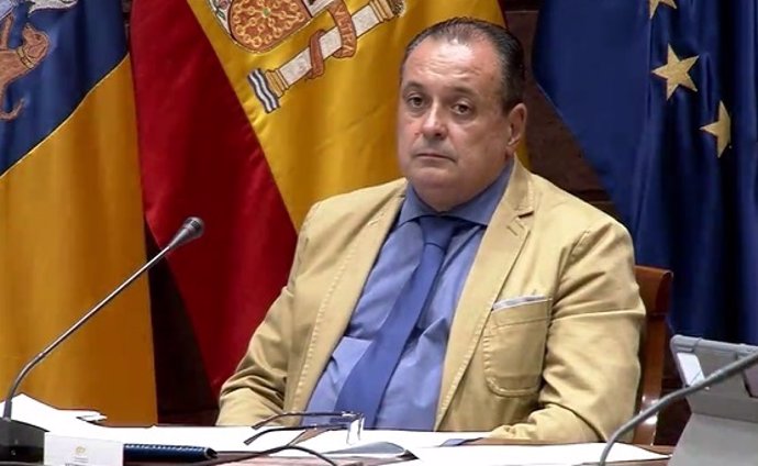 El consejero de Sanidad del Gobierno de Canarias, Blas Trujillo