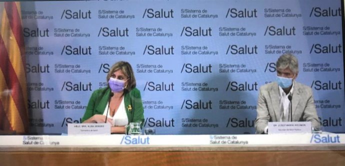 El nuevo secretario de la Agncia de Salut Pública de Catalunya, Josep Maria Argimón, y la consellera de Salud, Alba Vergés