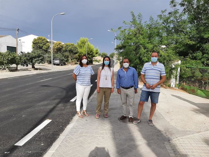 La delegada de Fomento, Infraestructuras, Ordenación del Territorio, Cultura y Patrimonio Histórico, Cristina Casanueva (segunda por la izda.),