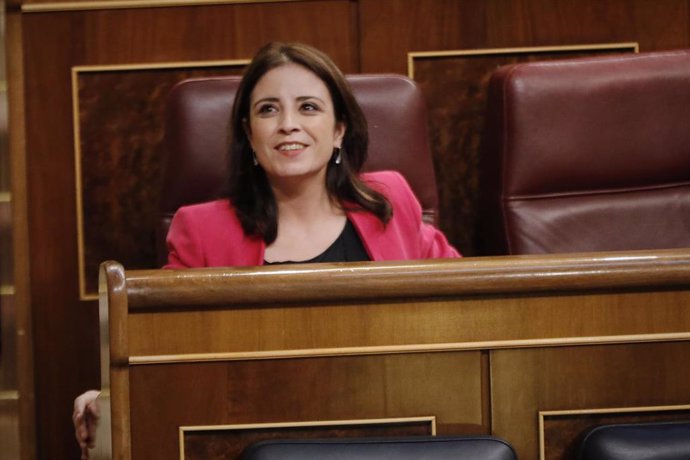 La portavoz parlamentaria del PSOE, Adriana Lastra, durante el último pleno ordinario de control al Gobierno en el Congreso de los Diputados antes del paréntesis estival, en Madrid (España), a 21 de julio de 2020. 