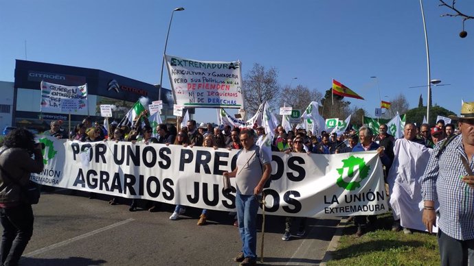 Agricultores extremeños se concentran este miércoles en Mérida para trasladar a 
