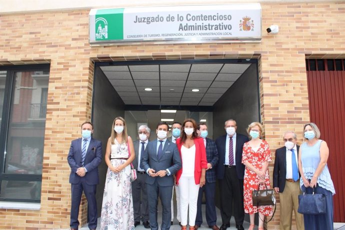 El viceconsejero de Turismo, Regeneración, Justicia y Administración Local, Manuel Alejandro Cardenete, en la inauguración de la nueva sede para los juzgados de lo Contencioso en Huelva.