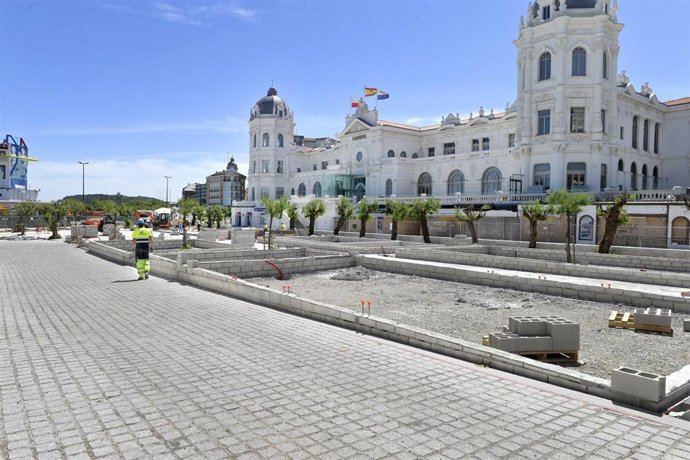 Obras en la Plaza de Italia, tanque de tormentas, Sardinero