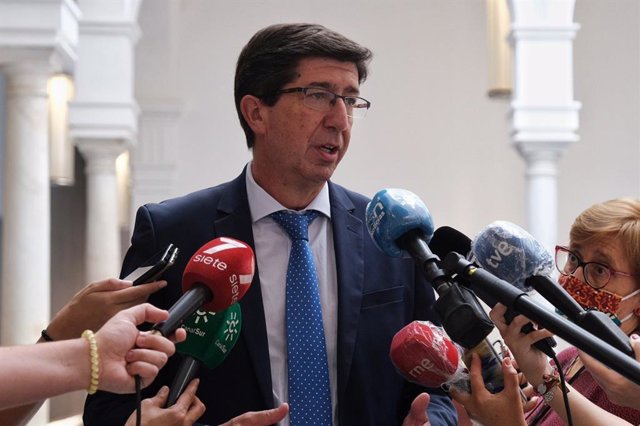 El vicepresidente de la Junta y consejero de Turismo, Juan Marín, este miércoles en declaraciones a los medios.