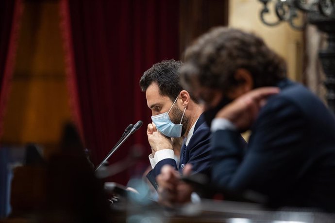 El president del Parlament, Roger Torrent, en un ple de control al Govern marcat principalment per la gestió de la covid-19. Barcelona, Catalunya (Espanya), 22 de juliol del 2020.
