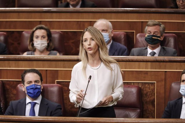 La portavoz parlamentaria del PP, Cayetana Álvarez de Toledo, en la sesión plenaria en el Congreso de los Diputados. En Madrid (España), a 22 de julio de 2020.
