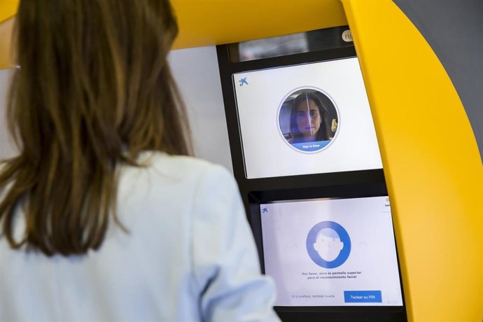 Cajeros con biometría de CaixaBank