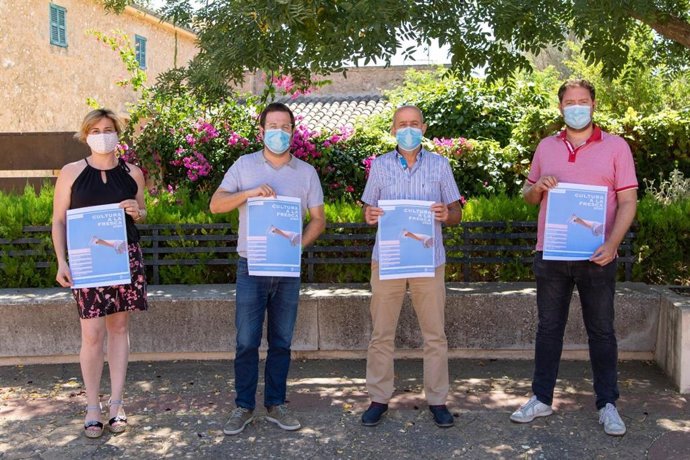 El alcalde de Marratxí, Miquel Cabot, en la presentación de 'Cultura a la fresca'