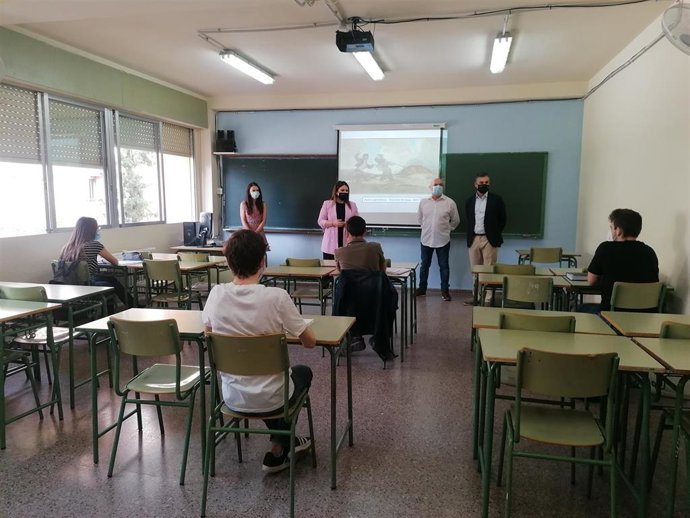 Fotonoticia/ Unos 3.600 Alumnos De 2 De Bachillerato Asisten A Clase A Partir De Hoy Para Repasar Contenidos De Cara A La Ebau