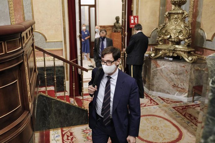 El ministro de Sanidad, Salvador Illa, a su llegada a la penúltima sesión plenaria en el Congreso de los Diputados antes del paréntesis estival, en Madrid (España), a 22 de julio de 2020. El pleno, aborda, entre otros temas, las medidas de emergencia de