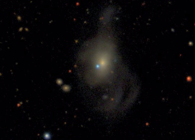 Imagen compuesta tomada por el Zwicky Transient Facility de SN2019yvq