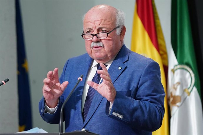 El consejero de Salud y Familias, Jesús Aguirre, en una foto de archivo.