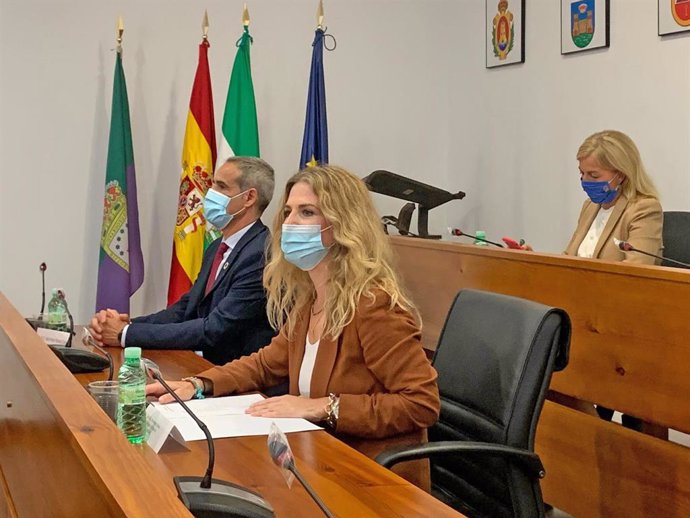 Np, Foto Y Audio Ana Mestre Reunión Ministra Exteriores Con Alcaldes Campo Gibraltar