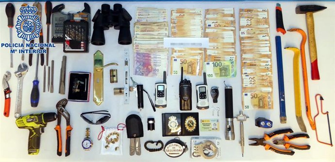 Material y dinero incautado