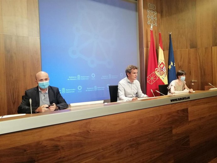 Óscar Martínez De Bujanda, Guzmán Garmendia E Itziar Cía En La Rueda De Prensa