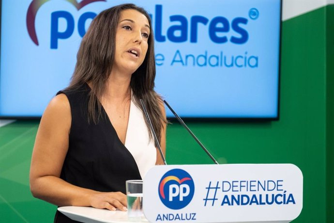 PP denuncia "conformismo" de Planas con el "hachazo" a PAC y peleará "contra los
