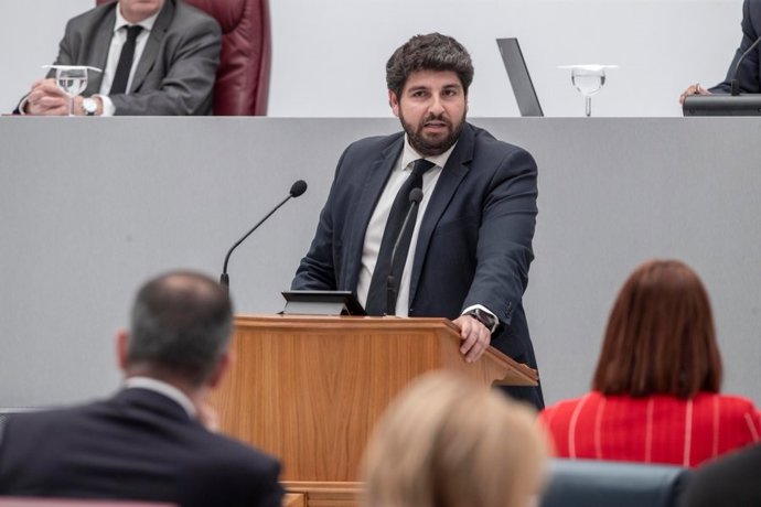 El presidente del Gobierno regional, Fernando López Miras, durante su intervención en la Asamblea