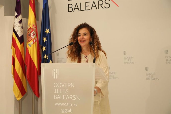 La portavoz del Govern y consellera de Presidencia, Cultura e Igualdad, Pilar Costa